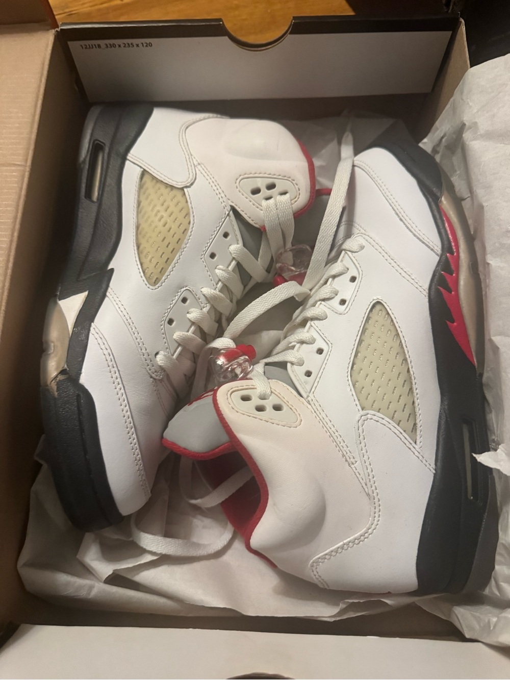 Jordan Men's White, Black and Red Retro Basketball Sneakers